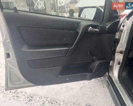 Сірий Опель Астра, об'ємом двигуна 1.39 л та пробігом 120 тис. км за 2500 $, фото 9 на Automoto.ua