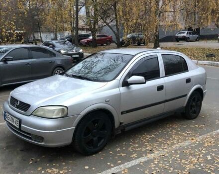 Серый Опель Астра, объемом двигателя 1.4 л и пробегом 400 тыс. км за 2200 $, фото 5 на Automoto.ua