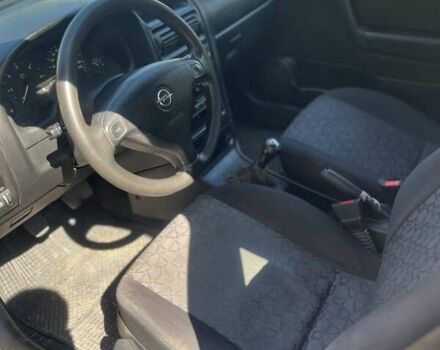 Сірий Опель Астра, об'ємом двигуна 1.69 л та пробігом 300 тис. км за 2600 $, фото 16 на Automoto.ua