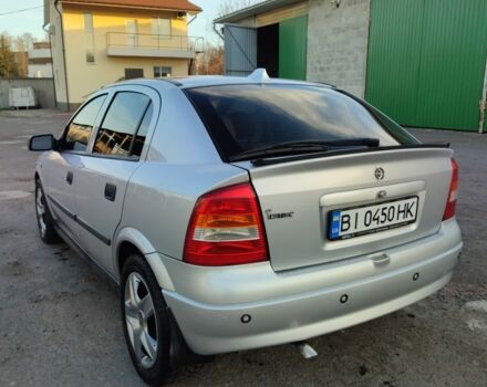 Серый Опель Астра, объемом двигателя 1.8 л и пробегом 156 тыс. км за 4200 $, фото 2 на Automoto.ua