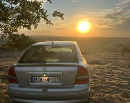 Серый Опель Астра, объемом двигателя 1.6 л и пробегом 368 тыс. км за 1183 $, фото 3 на Automoto.ua