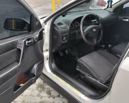 Серый Опель Астра, объемом двигателя 1.6 л и пробегом 270 тыс. км за 3500 $, фото 2 на Automoto.ua