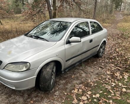 Серый Опель Астра, объемом двигателя 1.6 л и пробегом 368 тыс. км за 1650 $, фото 4 на Automoto.ua