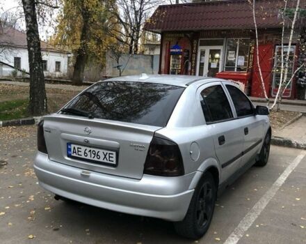 Серый Опель Астра, объемом двигателя 1.4 л и пробегом 400 тыс. км за 2200 $, фото 3 на Automoto.ua