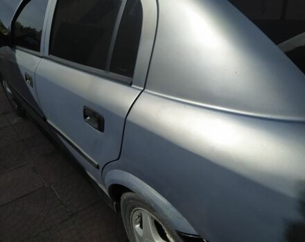 Сірий Опель Астра, об'ємом двигуна 1.7 л та пробігом 250 тис. км за 2200 $, фото 2 на Automoto.ua