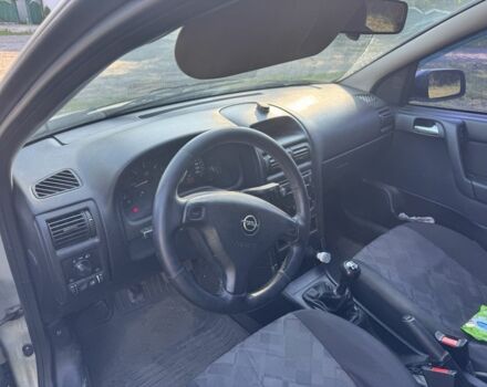 Серый Опель Астра, объемом двигателя 2 л и пробегом 304 тыс. км за 2700 $, фото 6 на Automoto.ua