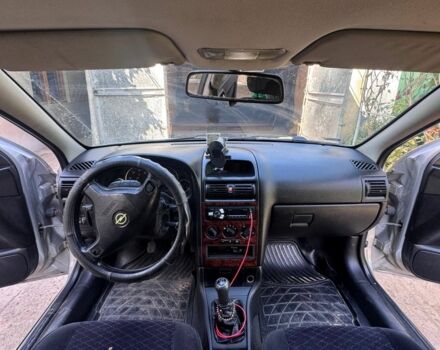 Серый Опель Астра, объемом двигателя 2 л и пробегом 360 тыс. км за 3600 $, фото 5 на Automoto.ua