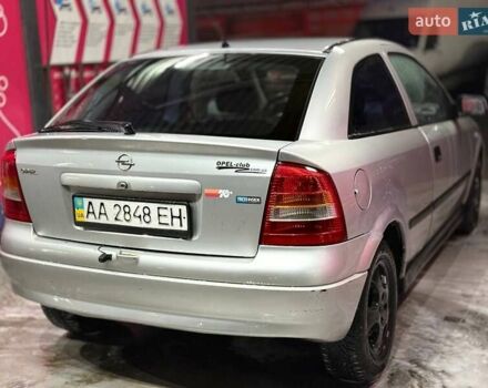 Серый Опель Астра, объемом двигателя 1.6 л и пробегом 453 тыс. км за 2000 $, фото 2 на Automoto.ua