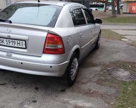 Сірий Опель Астра, об'ємом двигуна 2 л та пробігом 300 тис. км за 3300 $, фото 5 на Automoto.ua