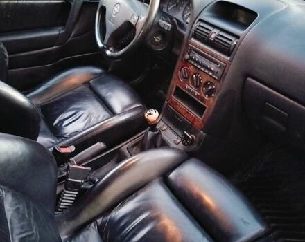 Серый Опель Астра, объемом двигателя 1.6 л и пробегом 268 тыс. км за 3800 $, фото 7 на Automoto.ua