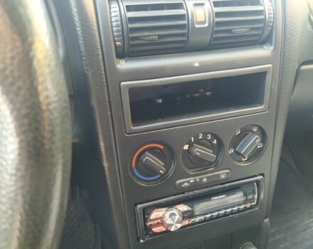 Сірий Опель Астра, об'ємом двигуна 1.7 л та пробігом 250 тис. км за 2200 $, фото 3 на Automoto.ua