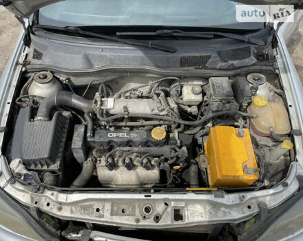 Сірий Опель Астра, об'ємом двигуна 1.6 л та пробігом 192 тис. км за 1800 $, фото 15 на Automoto.ua