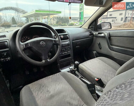 Сірий Опель Астра, об'ємом двигуна 1.6 л та пробігом 256 тис. км за 2200 $, фото 10 на Automoto.ua