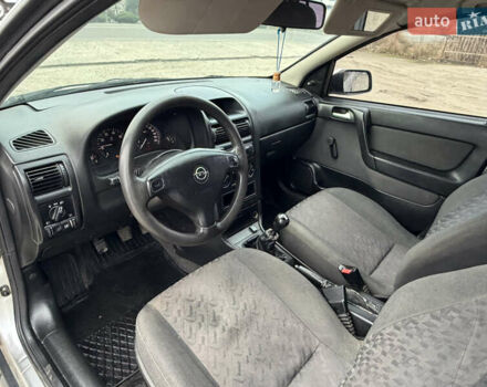 Сірий Опель Астра, об'ємом двигуна 1.6 л та пробігом 256 тис. км за 2200 $, фото 12 на Automoto.ua