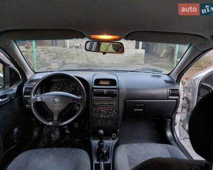 Серый Опель Астра, объемом двигателя 2 л и пробегом 350 тыс. км за 2500 $, фото 6 на Automoto.ua