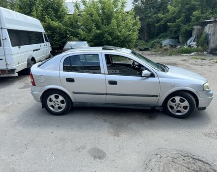 Серый Опель Астра, объемом двигателя 1.6 л и пробегом 301 тыс. км за 3400 $, фото 2 на Automoto.ua