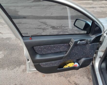 Серый Опель Астра, объемом двигателя 1.6 л и пробегом 288 тыс. км за 3900 $, фото 12 на Automoto.ua