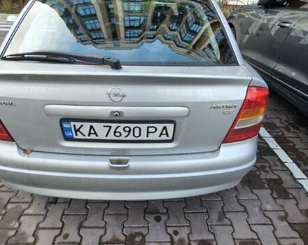 Серый Опель Астра, объемом двигателя 2.2 л и пробегом 267 тыс. км за 2900 $, фото 5 на Automoto.ua
