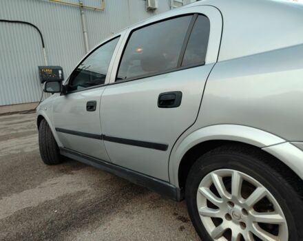 Серый Опель Астра, объемом двигателя 1.6 л и пробегом 288 тыс. км за 3900 $, фото 7 на Automoto.ua