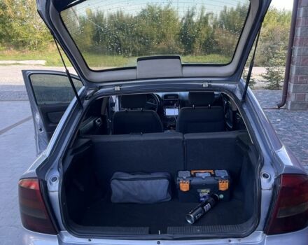Сірий Опель Астра, об'ємом двигуна 2 л та пробігом 222 тис. км за 3200 $, фото 10 на Automoto.ua
