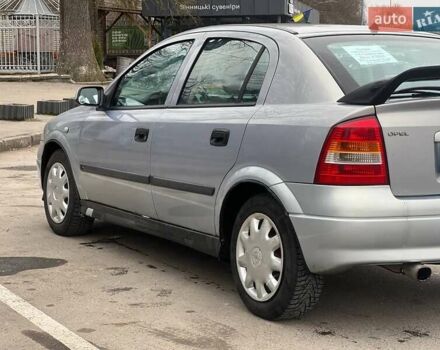 Серый Опель Астра, объемом двигателя 1.6 л и пробегом 290 тыс. км за 3300 $, фото 4 на Automoto.ua