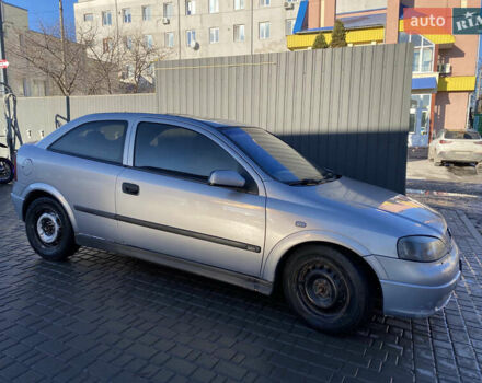 Серый Опель Астра, объемом двигателя 1.69 л и пробегом 375 тыс. км за 3600 $, фото 1 на Automoto.ua