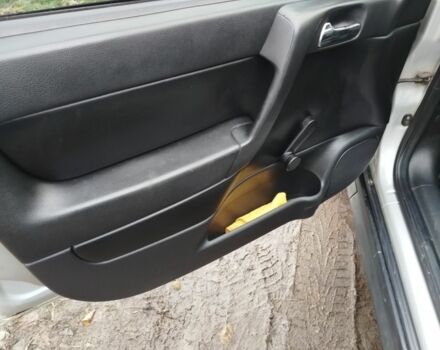 Серый Опель Астра, объемом двигателя 1.2 л и пробегом 249 тыс. км за 2400 $, фото 9 на Automoto.ua