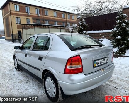 Серый Опель Астра, объемом двигателя 1.7 л и пробегом 190 тыс. км за 3500 $, фото 5 на Automoto.ua