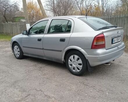 Серый Опель Астра, объемом двигателя 1.6 л и пробегом 300 тыс. км за 1950 $, фото 1 на Automoto.ua