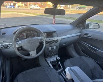 Серый Опель Астра, объемом двигателя 1.4 л и пробегом 300 тыс. км за 2800 $, фото 5 на Automoto.ua