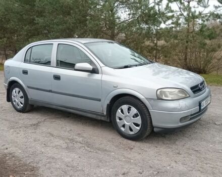 Серый Опель Астра, объемом двигателя 1.6 л и пробегом 300 тыс. км за 1950 $, фото 4 на Automoto.ua