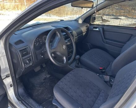 Серый Опель Астра, объемом двигателя 1.6 л и пробегом 300 тыс. км за 1400 $, фото 5 на Automoto.ua