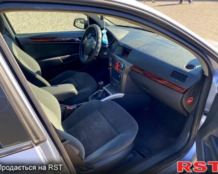 Серый Опель Астра, объемом двигателя 1.6 л и пробегом 255 тыс. км за 4700 $, фото 6 на Automoto.ua