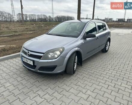 Серый Опель Астра, объемом двигателя 1.4 л и пробегом 255 тыс. км за 4000 $, фото 2 на Automoto.ua
