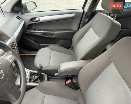 Сірий Опель Астра, об'ємом двигуна 1.36 л та пробігом 270 тис. км за 4800 $, фото 9 на Automoto.ua