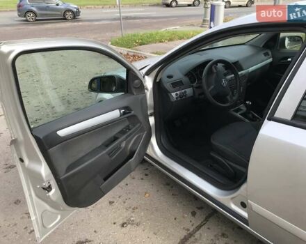 Опель Астра 2004 в Харькове на Automoto.ua Серый Опель Астра, объемом двигателя 1.6 л и пробегом 251 тыс. км за 5000 $, фото 9 на Automoto.ua