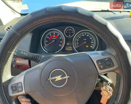 Серый Опель Астра, объемом двигателя 1.6 л и пробегом 279 тыс. км за 4550 $, фото 25 на Automoto.ua