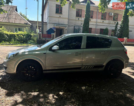 Опель Астра 2004 в Попольне на Automoto.ua Серый Опель Астра, объемом двигателя 1.6 л и пробегом 299 тыс. км за 4100 $, фото 3 на Automoto.ua