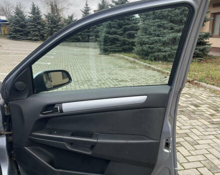 Сірий Опель Астра, об'ємом двигуна 1.36 л та пробігом 271 тис. км за 3870 $, фото 78 на Automoto.ua