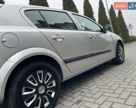 Серый Опель Астра, объемом двигателя 1.6 л и пробегом 214 тыс. км за 5650 $, фото 5 на Automoto.ua