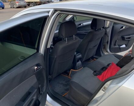 Серый Опель Астра, объемом двигателя 1.6 л и пробегом 291 тыс. км за 3700 $, фото 3 на Automoto.ua