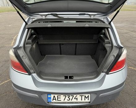 Серый Опель Астра, объемом двигателя 1.4 л и пробегом 270 тыс. км за 5000 $, фото 4 на Automoto.ua