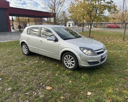 Опель Астра 2004 у Виноградове на Automoto.ua Сірий Опель Астра, об'ємом двигуна 1.7 л та пробігом 206 тис. км за 2498 $, фото 2 на Automoto.ua