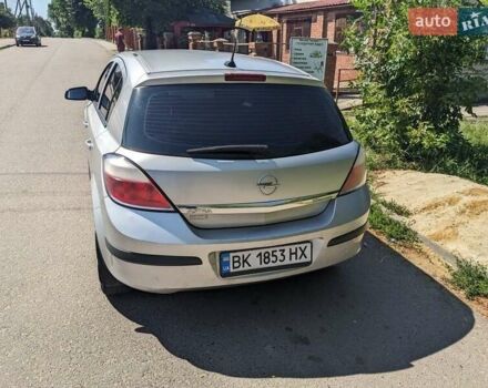 Серый Опель Астра, объемом двигателя 1.6 л и пробегом 200 тыс. км за 3900 $, фото 5 на Automoto.ua
