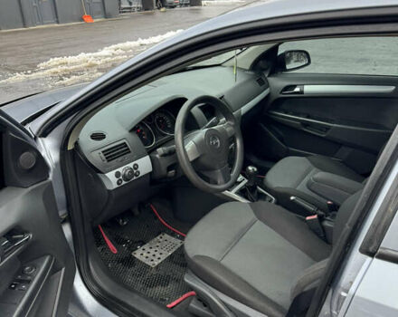 Сірий Опель Астра, об'ємом двигуна 1.6 л та пробігом 260 тис. км за 4099 $, фото 11 на Automoto.ua