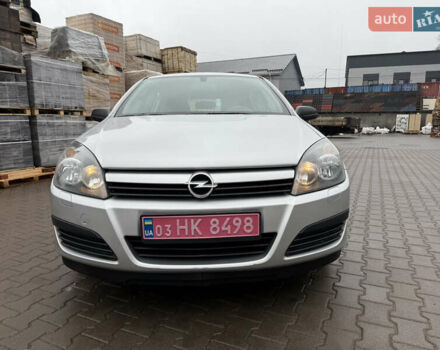 Серый Опель Астра, объемом двигателя 1.6 л и пробегом 168 тыс. км за 5100 $, фото 5 на Automoto.ua