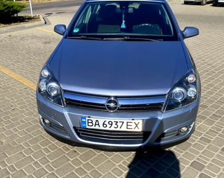 Серый Опель Астра, объемом двигателя 1.6 л и пробегом 255 тыс. км за 4700 $, фото 1 на Automoto.ua