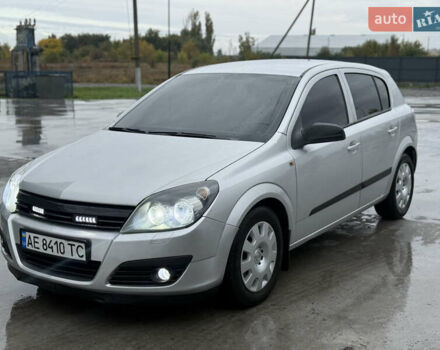 Опель Астра 2004 в Новом Буге на Automoto.ua Серый Опель Астра, объемом двигателя 1.36 л и пробегом 215 тыс. км за 3900 $, фото 2 на Automoto.ua