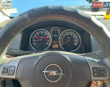 Серый Опель Астра, объемом двигателя 1.6 л и пробегом 279 тыс. км за 4550 $, фото 11 на Automoto.ua