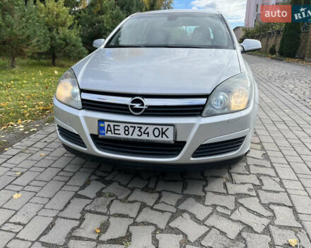 Опель Астра 2004 в Луцке на Automoto.ua Серый Опель Астра, объемом двигателя 1.8 л и пробегом 174 тыс. км за 5150 $, фото 12 на Automoto.ua
